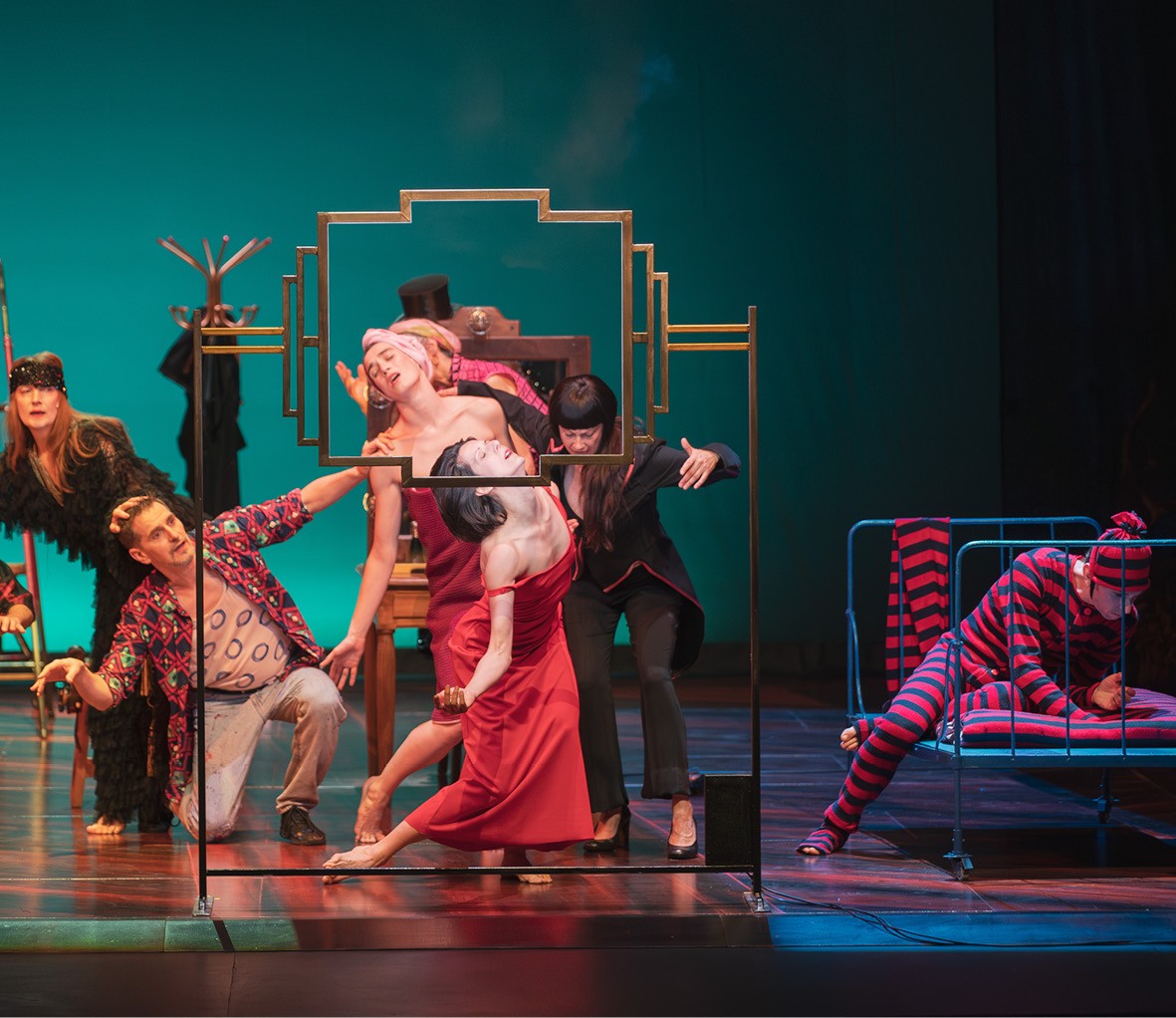 les-theatres-de-la-ville-de-luxembourg-compagnie-dca-philippe-decoufl1