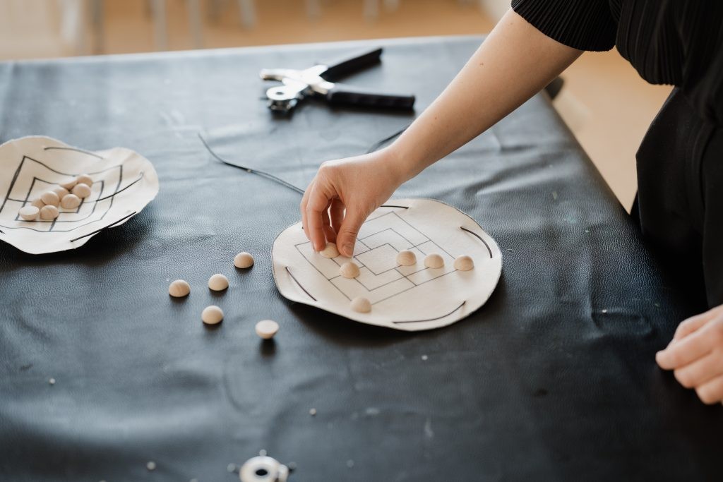 Joue-comme-au-Moyen-Age_Marion-Dessard-1024x683