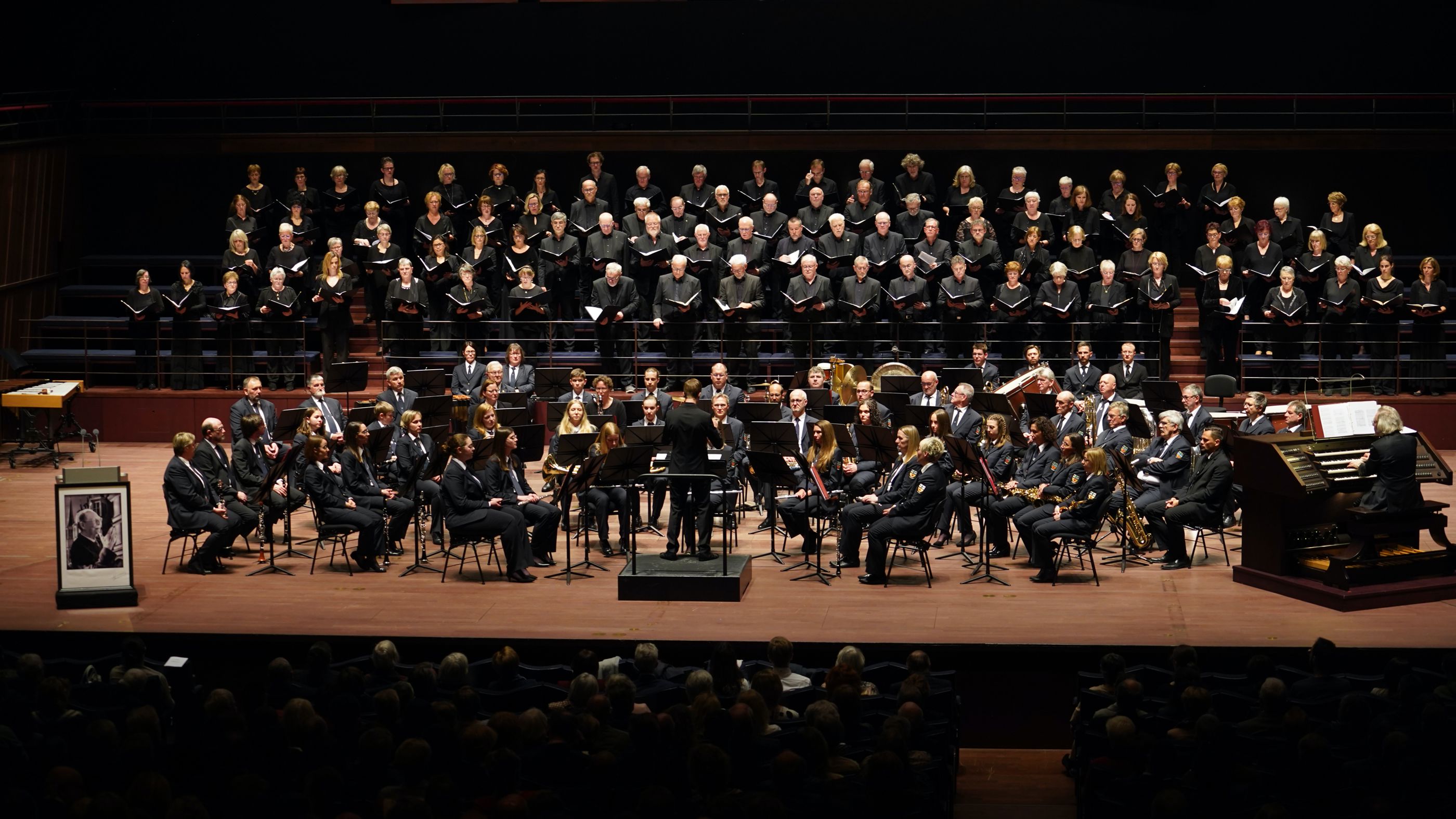 ugda-philharmonie-en-2022-photo-by-viviane-heinen-jpg-rxy-0-4799498746867168-0_main
