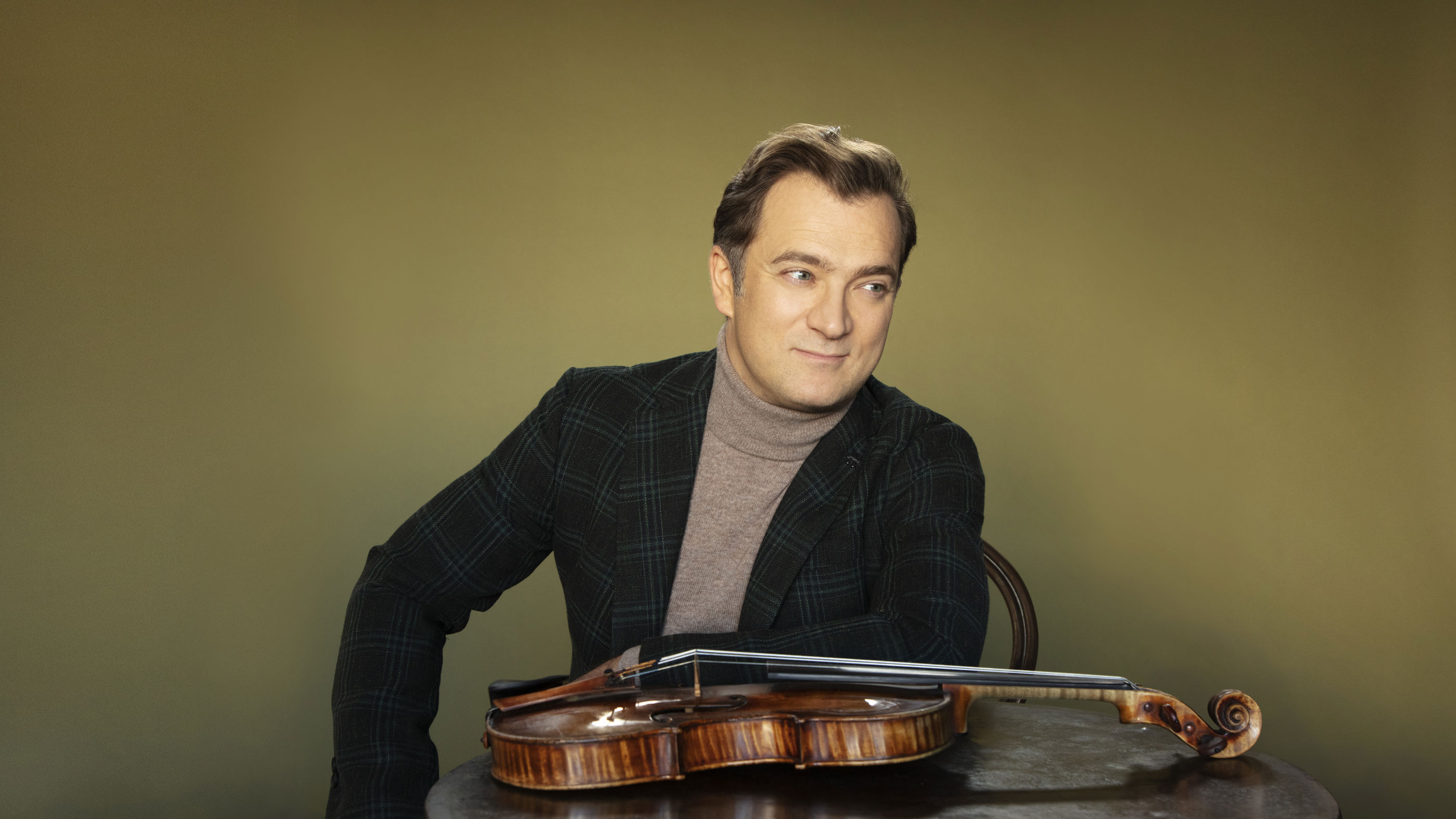 renaud_capucon3_c_simon_fowler-jpg-rxy-0-568922305764411-0_main