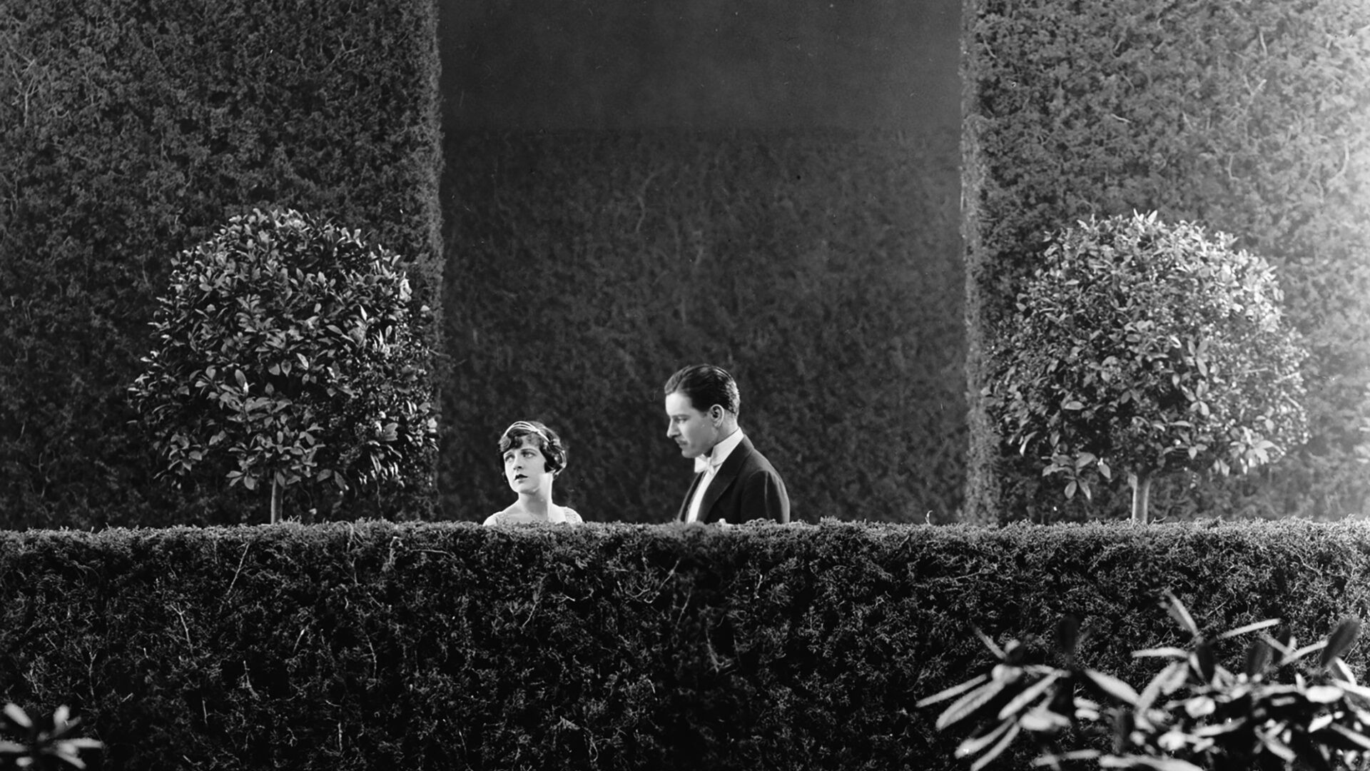 LadyWindermeresFan-1_main