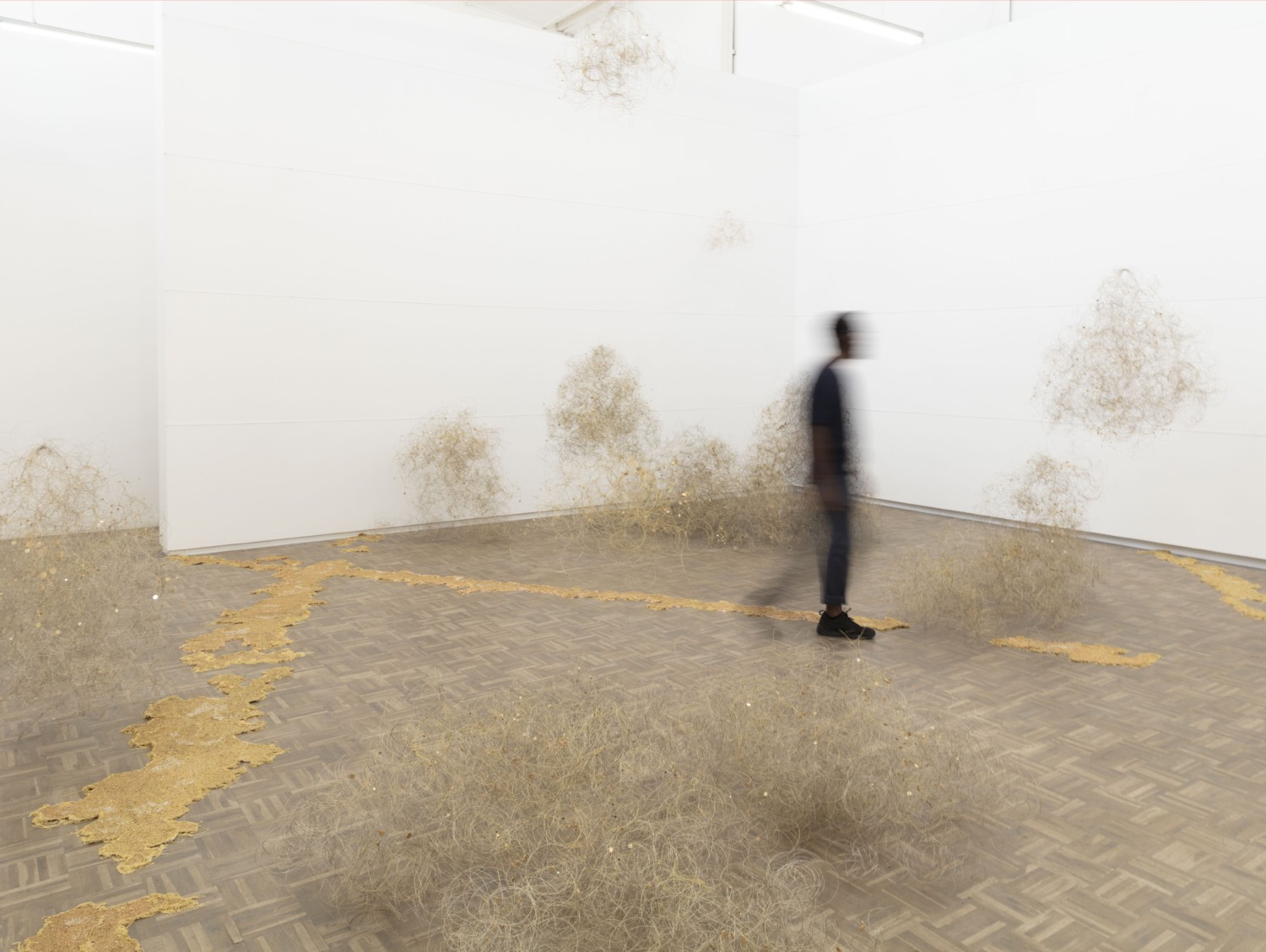 Gebedswolke-Prayer-clouds-2022-_-Mixed-media-Installation-dimensions-variable-installation-view-5_main