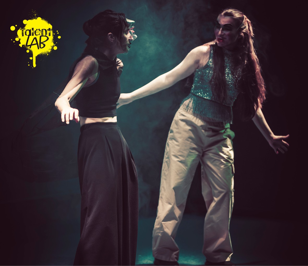 les-theatres-de-la-ville-de-luxembourg-tl-une-rose-plus-rouge