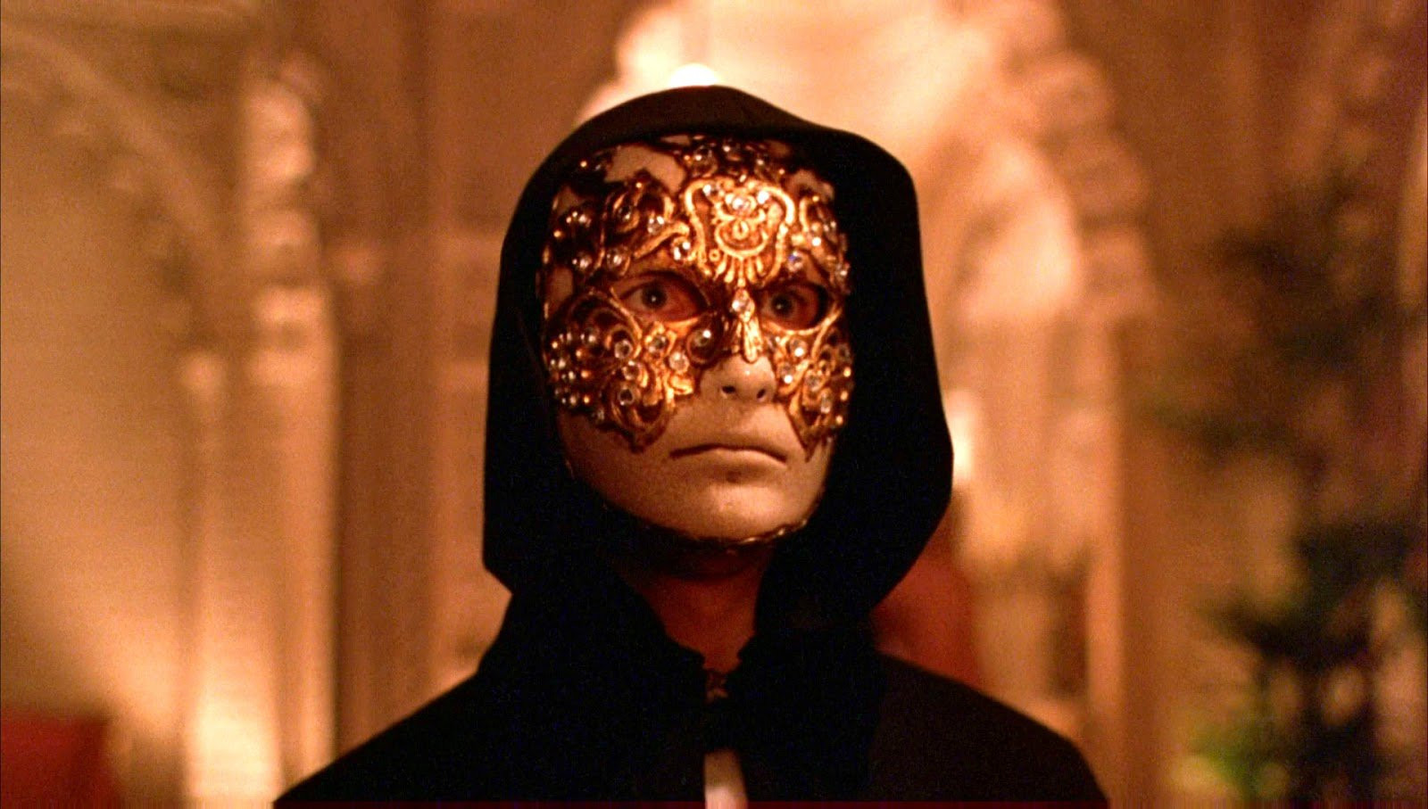 Eyes-Wide-Shut_main