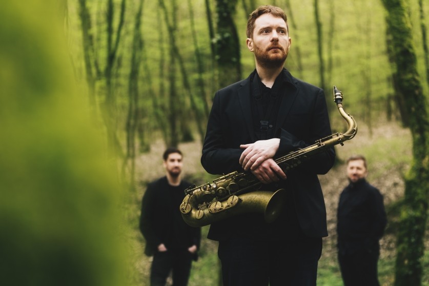 Vincent-Thekal-Trio-c-2018-Joseph-Pitois-small_main