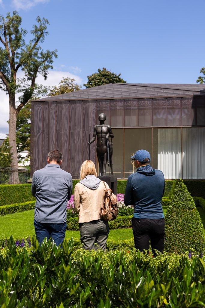 sculptures-1-683x1024