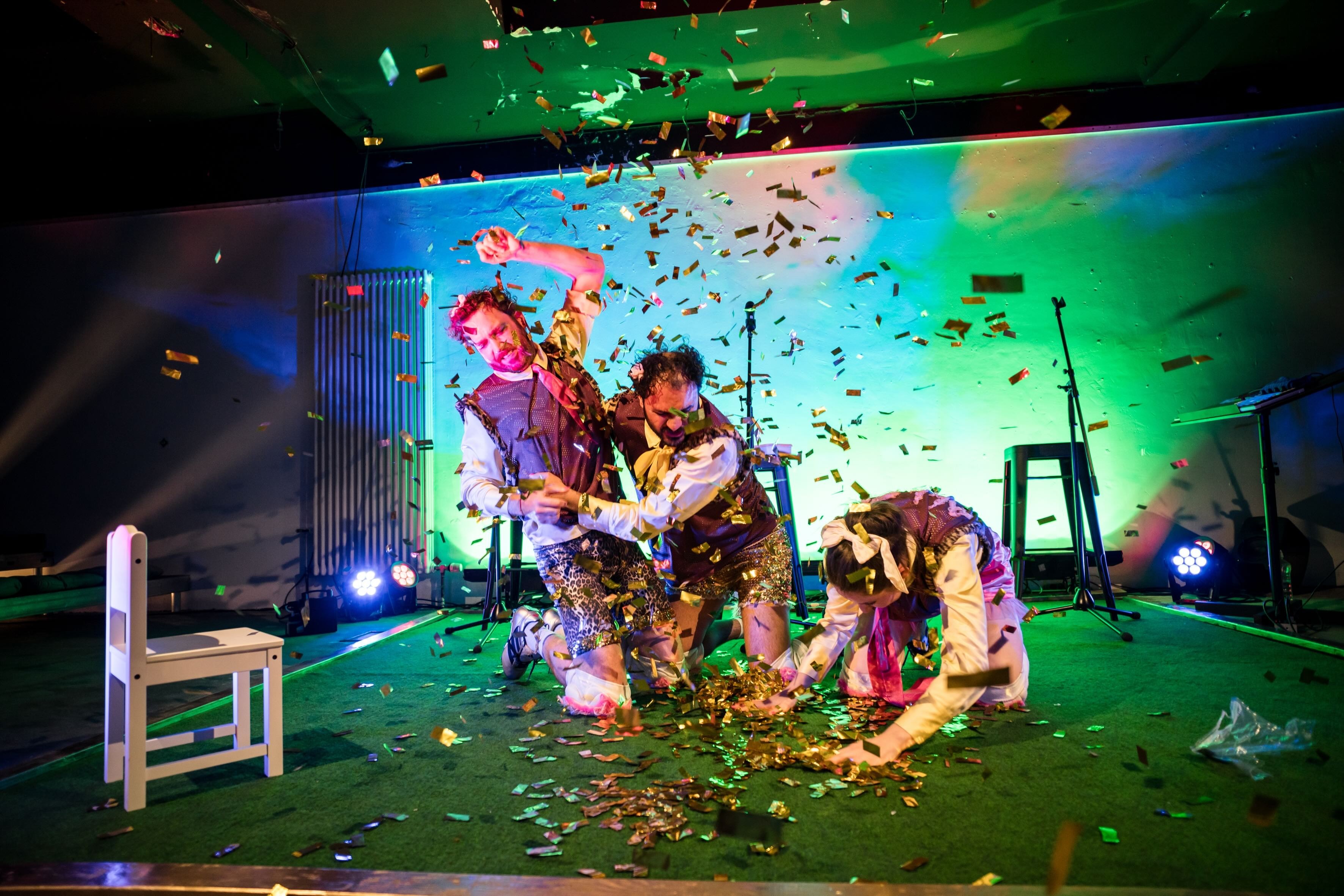 Bonobo-Moussaka-Jean-M-Laffitau_main