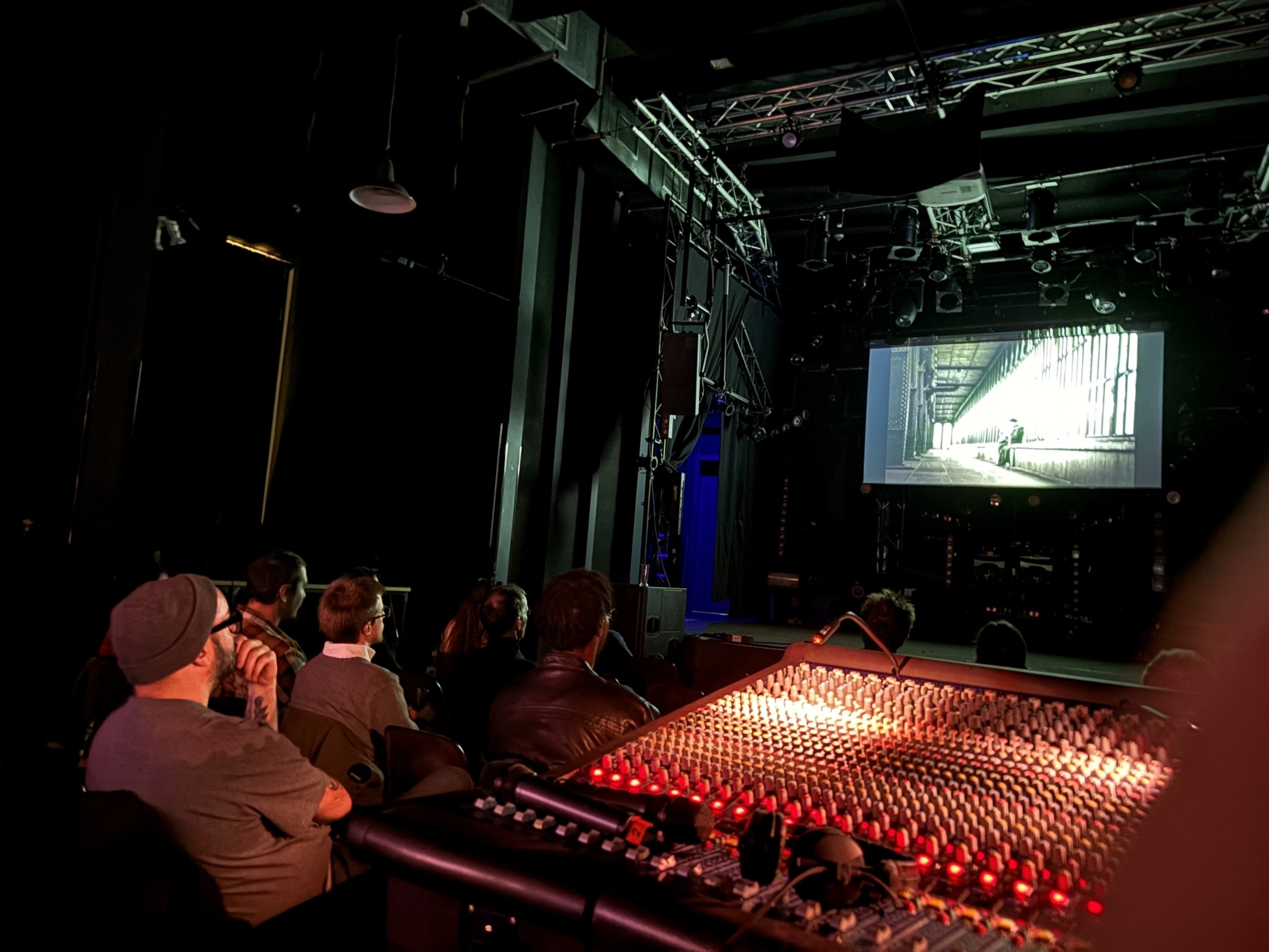 Slide_Night-2-photo_Luxembourg_Streetphoto_Collective_main