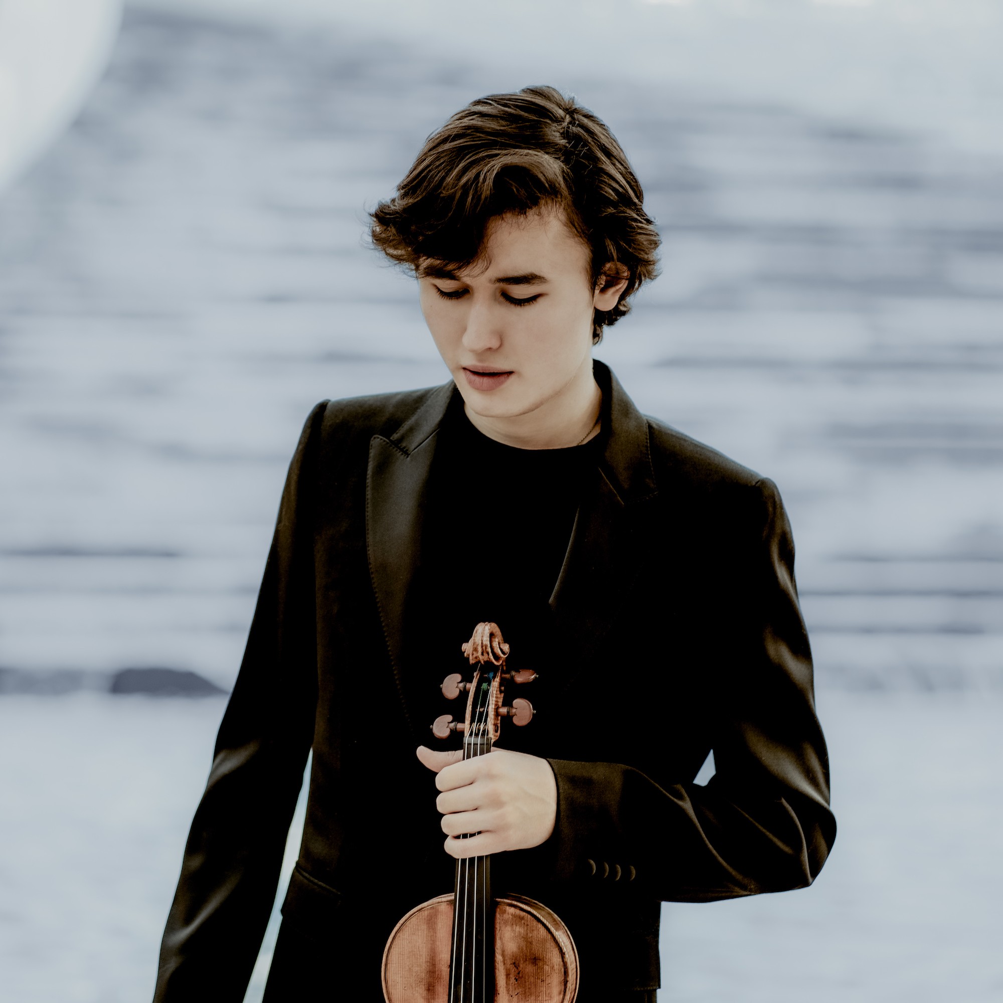 Daniel_Lozakovich2-Lyodoh_Kaneko_main