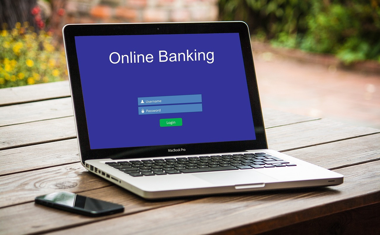 online-banking-3559760_1280_main