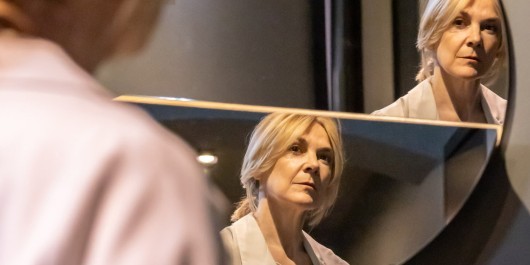 CHAIR-DE-MA-CHAIR_main