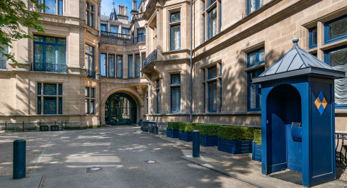 Grossherzoglicher Palast, rue du Rost