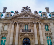 Architectural tour of the railway station district