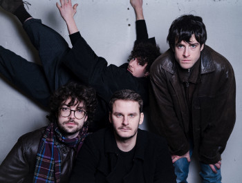 TUYS_UPSIDEDOWN-SHOOT-29_WEB-photo_Yann-Gengler_main