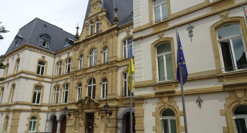 Großer Thron