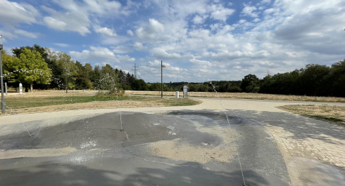 Aire de jeux sur le thème de l'espace au parc Kaltreis à Bonnevoie