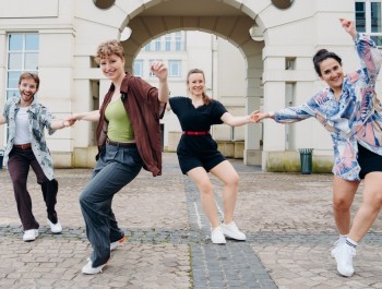 bf757b04-7dfe-445d-a0b2-edc5595c59fc