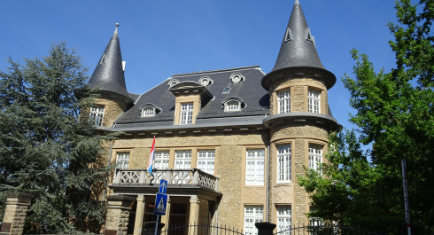 Großer Thron