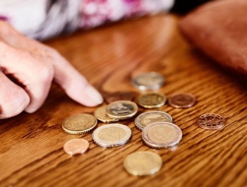 202511-Altersarmut_main