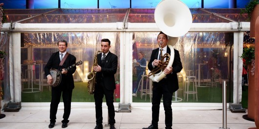 trio-Top-fanfare_main