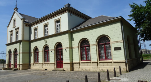 Großer Thron