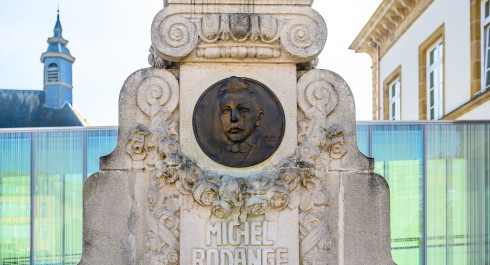 Monument Michel Rodange - "Renert"