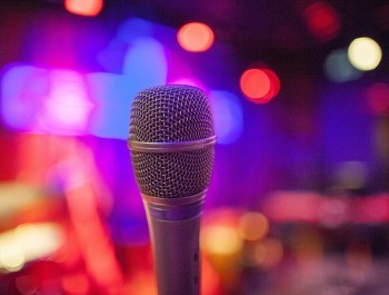 microphone-4697050_1280_main