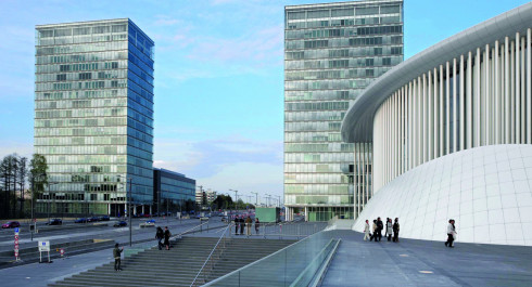 place de l europe et philharmonie christof weber