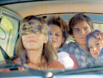 Good-Bye-Lenin_01_main