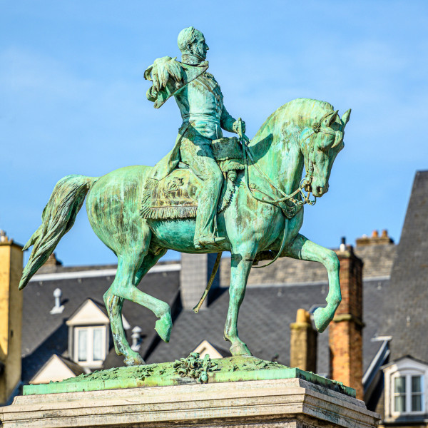 Equestrian statue Guillaume II