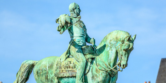 Equestrian statue Guillaume II
