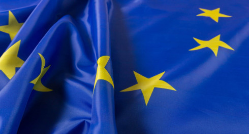 european-union-eu-flag_fabrikasimf-min_main