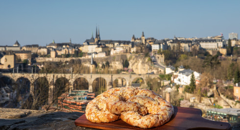 Bretzelsonndeg (Pretzel Sunday)
