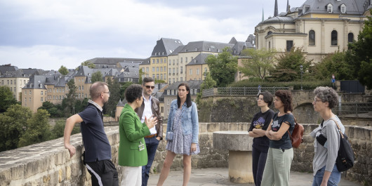 Group of visitors on the "City Promenade"
