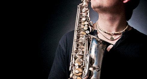 Photo2-mrGOLDHAND-copy_main